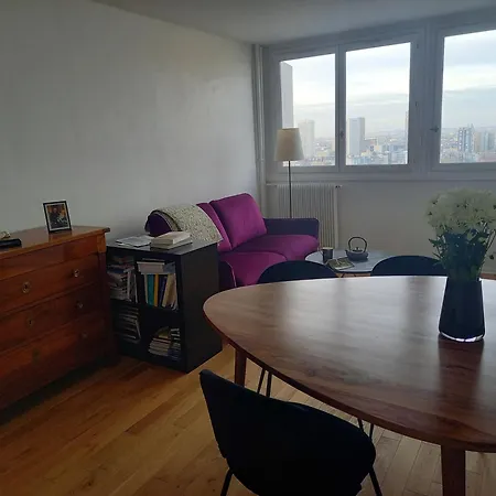 Vue Imprenable Sur *